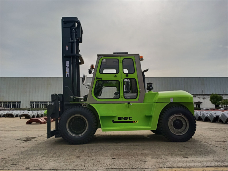 snsc 10 ton diesel forklift with glass handling arm to chie